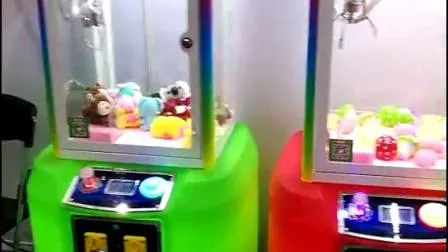 Fournisseur vendant un mini simulateur d'arcade de cadeau, machine de jeu de prix de grue à griffe de vente de jouets
